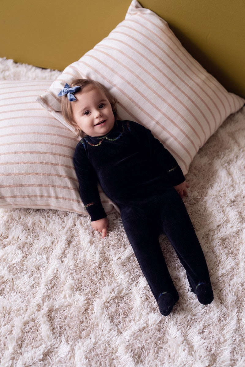 Black zig zag stitch footie